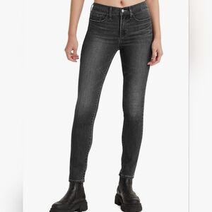 Levi's Skinny Shaping Jeans 27